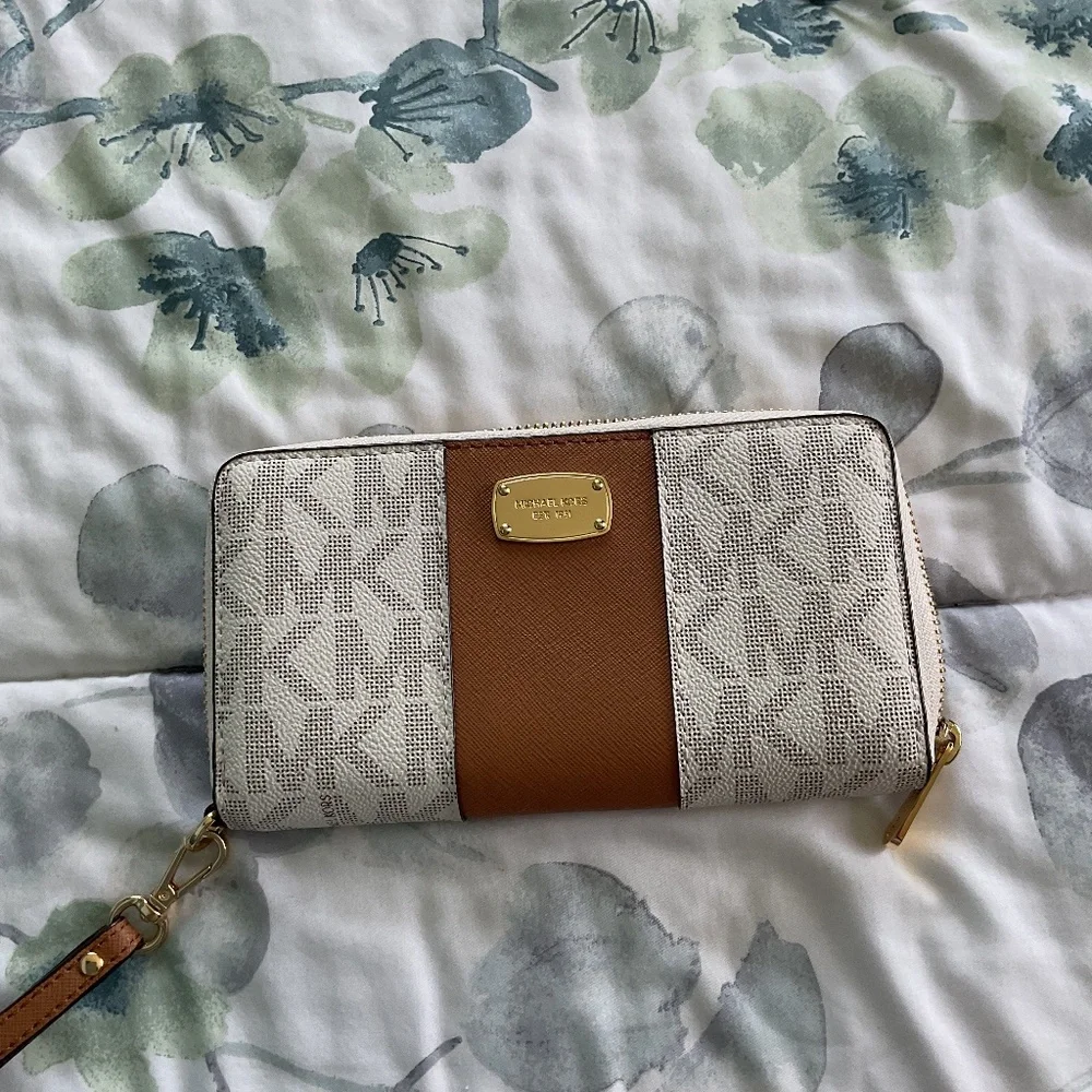 Wallet - Picture 1 of 2